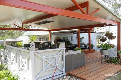 Property photo of 15 Wheatley Court Regency Downs QLD 4341