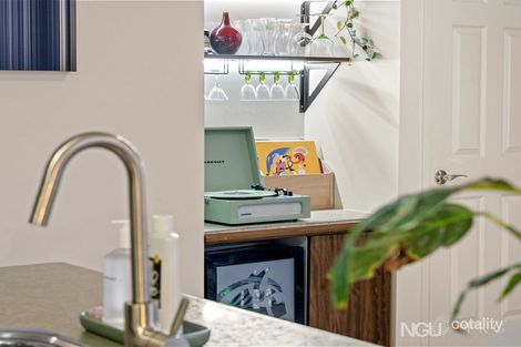 Property photo of 4 Hyssop Place Springfield Lakes QLD 4300