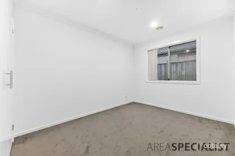 Property photo of 29 Ogle Way Cranbourne North VIC 3977