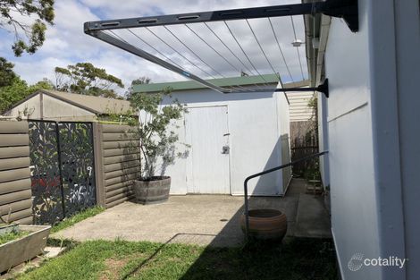 Property photo of 77 Dobbie Avenue East Corrimal NSW 2518