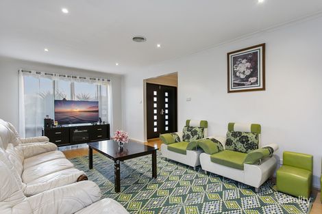 Property photo of 16 Blake Street Berwick VIC 3806