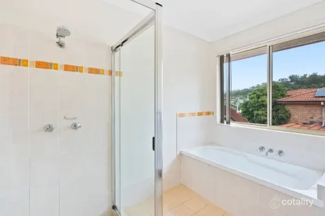 Property photo of 30 Sharscay Close Burleigh Heads QLD 4220