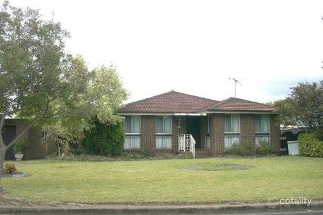 Property photo of 3 Mentha Place Macquarie Fields NSW 2564