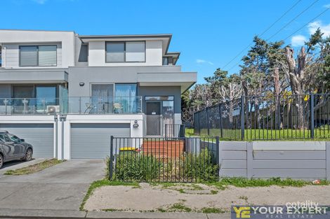 Property photo of 2 Firth Close Carrum Downs VIC 3201