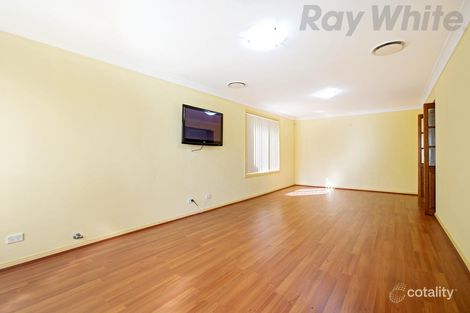 Property photo of 3 Mawbanna Close West Hoxton NSW 2171