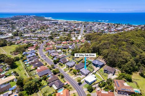27 Silky Oak Dr, Caves Beach, NSW 2281