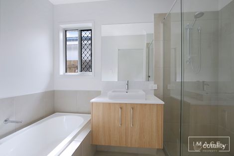 Property photo of 26 Waratah Street Pallara QLD 4110