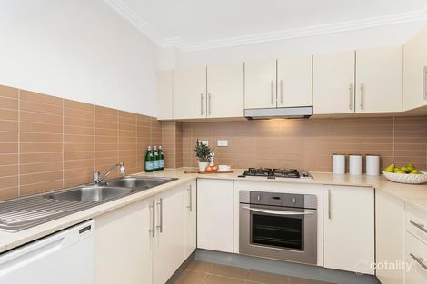 Property photo of 27/11-13 Oaks Avenue Dee Why NSW 2099