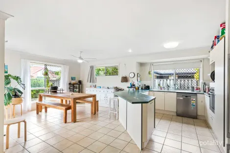 Property photo of 8 Johns Crescent Boondall QLD 4034