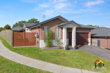 Property photo of 4 Lorimer Crescent Elderslie NSW 2570