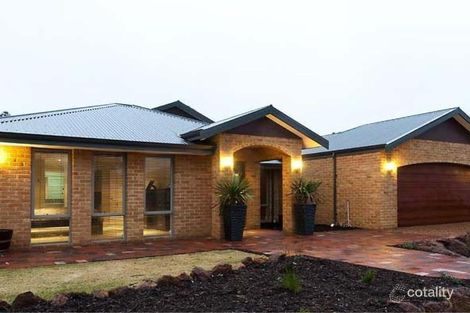 Property photo of 7 Ryniker Road Bedfordale WA 6112