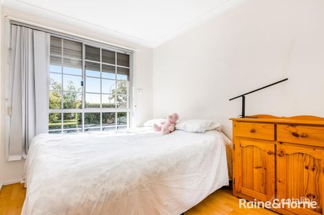 Property photo of 38 Hydrangea Place Macquarie Fields NSW 2564