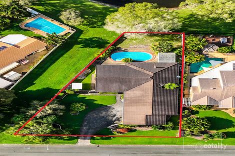 Property photo of 2 Ramsay Crescent Pelican Waters QLD 4551