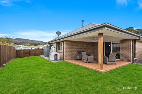Property photo of 31 Yellow Rock Road Tullimbar NSW 2527