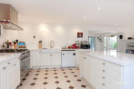 Property photo of 19 Kanburra Street Rye VIC 3941