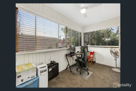 Property photo of 21 McIntyre Street Centenary Heights QLD 4350