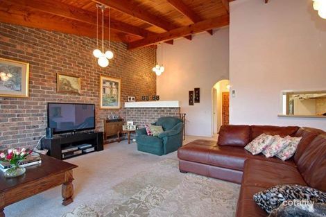 Property photo of 26 Furneaux Grove Bulleen VIC 3105