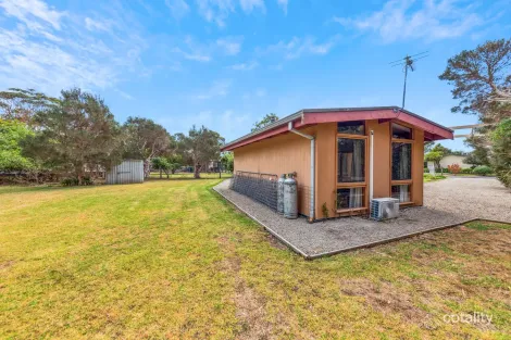 Property photo of 7 Alpha Court Cowes VIC 3922