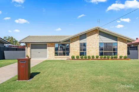 30 South St, Urangan, QLD 4655