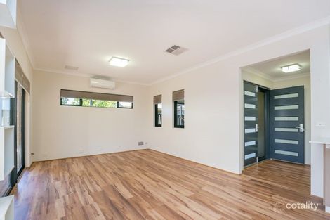 Property photo of 13A Crellin Way Cloverdale WA 6105