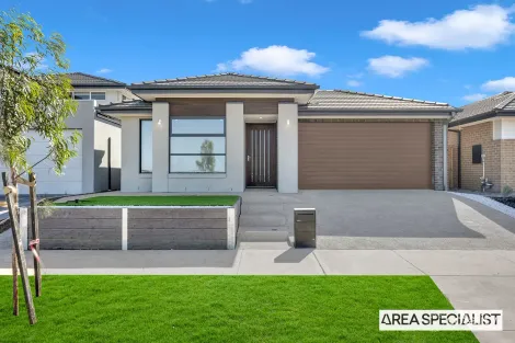 13 Winfred Dr, Mambourin, VIC 3024