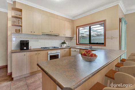 Property photo of 15 Swinburne Close Craigieburn VIC 3064
