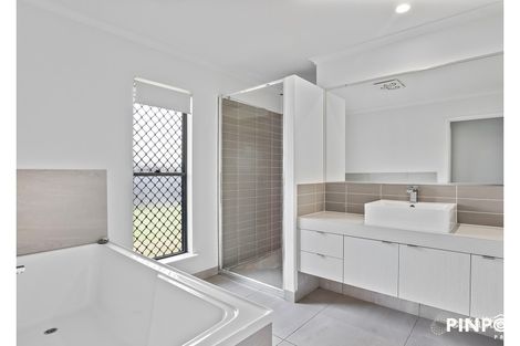 Property photo of 25 Primavera Boulevard Beaconsfield QLD 4740