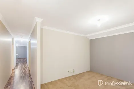Property photo of 204 Lambeth Circle Wellard WA 6170