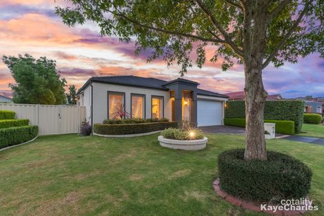 Property photo of 23 Grange Circuit Beaconsfield VIC 3807
