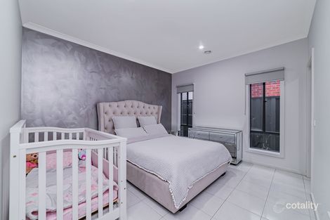 Property photo of 24 Truscott Avenue Roxburgh Park VIC 3064