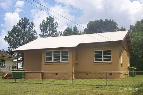 24 Denman St, Leichhardt, QLD 4305