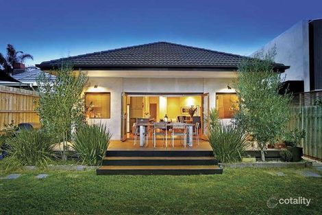 70 Spray St, Elwood, VIC 3184