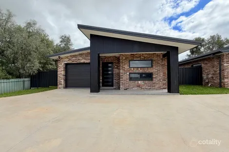 2/40 Warragrah Pl, Parkes, NSW 2870