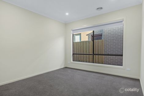 43 Hawkestone St, Melton South, VIC 3338