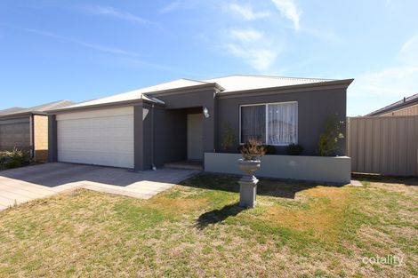 Property photo of 11 Kerner Avenue Caversham WA 6055