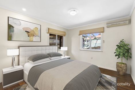 Property photo of 17 Marmion Parade Taringa QLD 4068