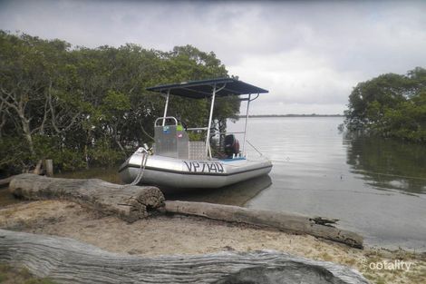 54 Charles Tce, Macleay Island, QLD 4184