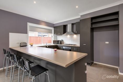 Property photo of 10 Liberty Avenue Berwick VIC 3806