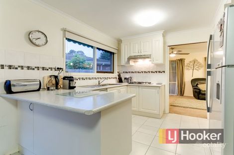 Property photo of 29 Bemersyde Drive Berwick VIC 3806