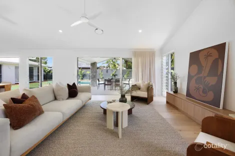 Property photo of 1 David Court Miami QLD 4220