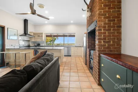 Property photo of 16 McKay Drive Serpentine WA 6125