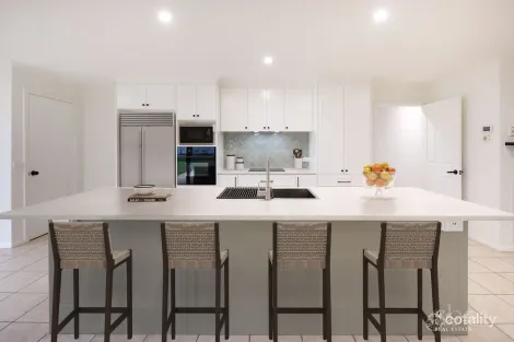Property photo of 1 Turnberry Circuit West Wodonga VIC 3690