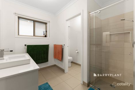 Property photo of 81 Park Orchard Drive Pakenham VIC 3810