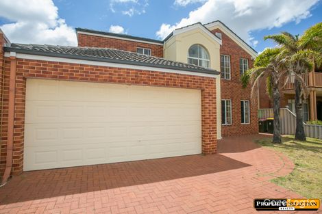 Property photo of 11 Gilfillan Green Dianella WA 6059