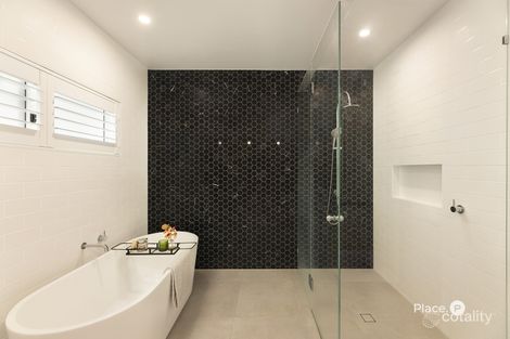 Property photo of 14 Beckenham Place Carindale QLD 4152