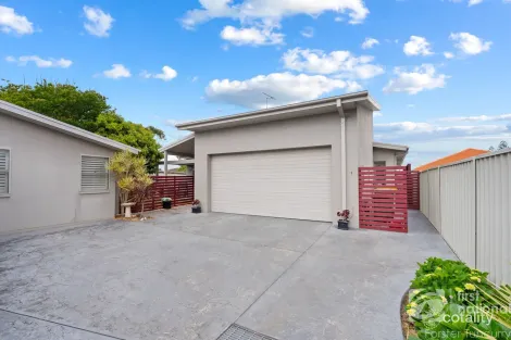 Property photo of 1/8 Hawke Street Tuncurry NSW 2428