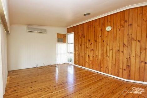 Property photo of 3 Mallard Close Mount Hutton NSW 2290