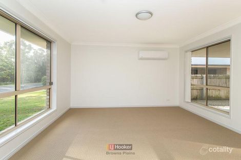 Property photo of 18 Pidgeon Boulevard Crestmead QLD 4132