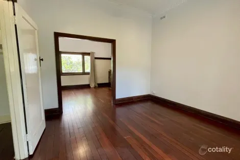 Property photo of 106 Buxton Street Mount Hawthorn WA 6016