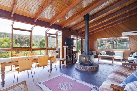 Property photo of 24 Riverside Drive Wye River VIC 3234